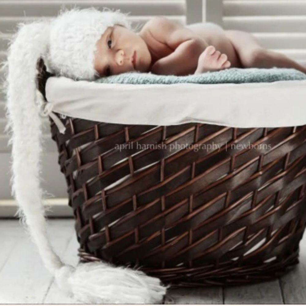 Daisy Baby Unisex Infant Beanie Hat Angel White Photography 0-6 months NWT